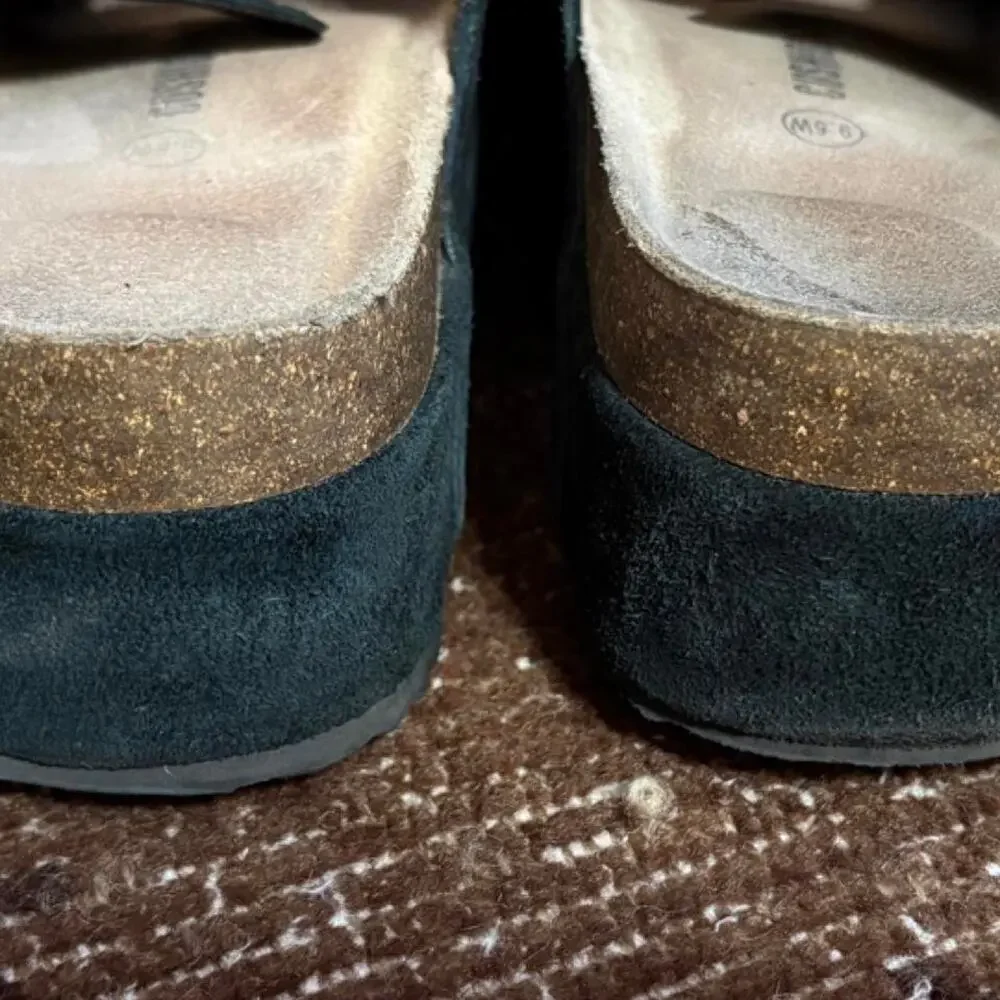Black suede leather guru platform slide sandals 9.5 WIDE cushionaire
